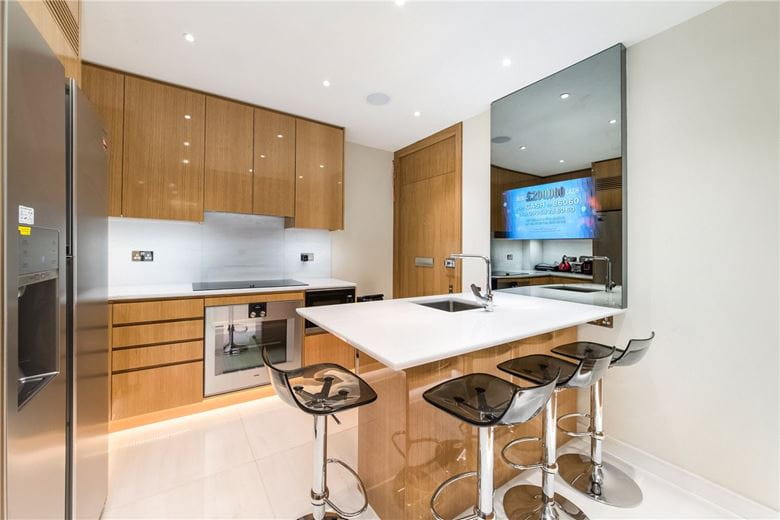 3 bedroom flat, Upper Grosvenor Street, Mayfair W1K - Available