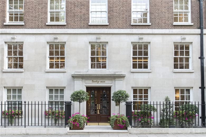 3 bedroom flat, Upper Grosvenor Street, Mayfair W1K - Available