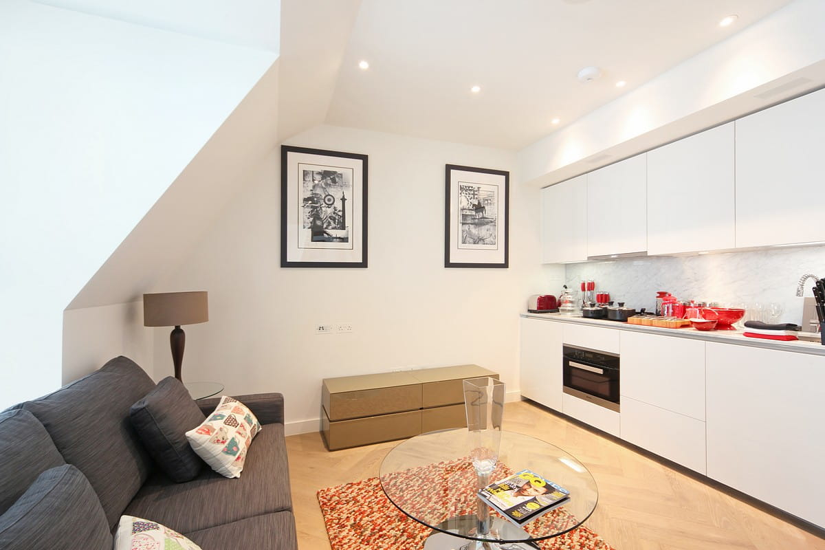 1 bedroom flat, Bedford Street, Covent Garden WC2E