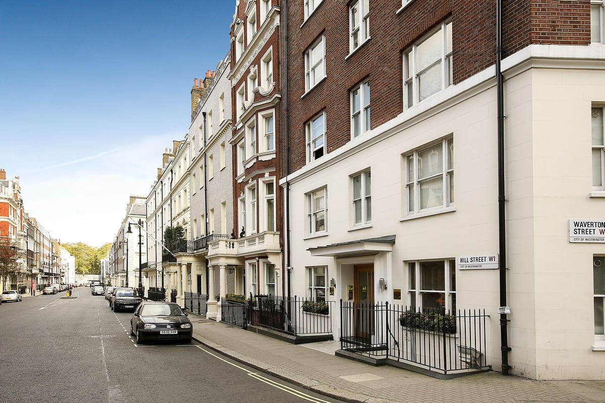 1 bedroom flat, Hill Street, Mayfair W1J - Available