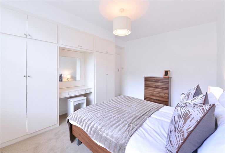 1 bedroom flat, Hill Street, Mayfair W1J - Available