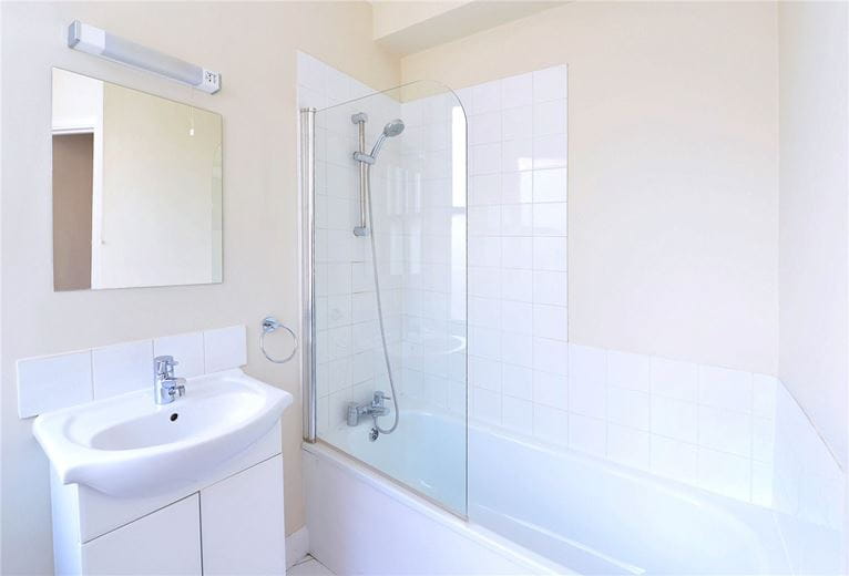 1 bedroom flat, Hill Street, Mayfair W1J - Available