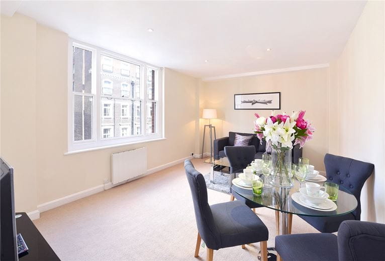 1 bedroom flat, Hill Street, Mayfair W1J - Available