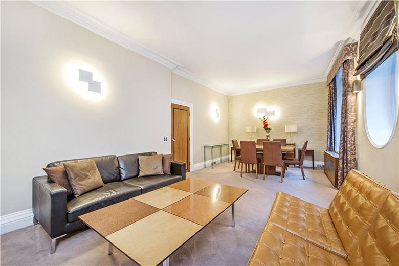 2 bedroom flat, Berkeley Street, London W1J - Available