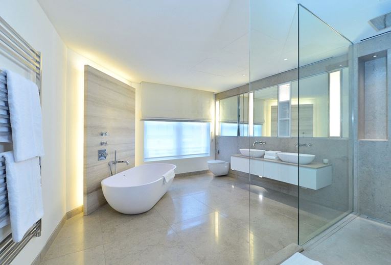 2 bedroom flat, Duke Street, Mayfair W1K - Available