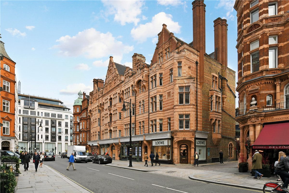 2 bedroom flat, Mount Street, Mayfair W1K