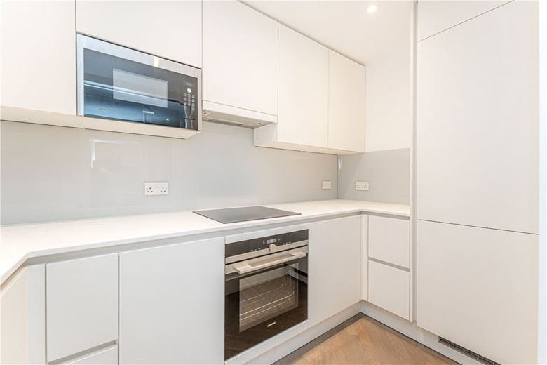 2 bedroom flat, Upper Brook Street, Mayfair W1K - Available