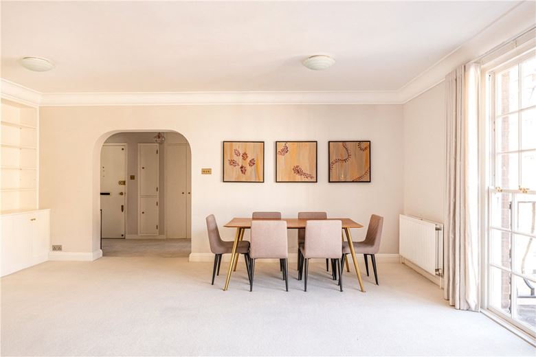 2 bedroom flat, Reeves Mews, Mayfair W1K - Available