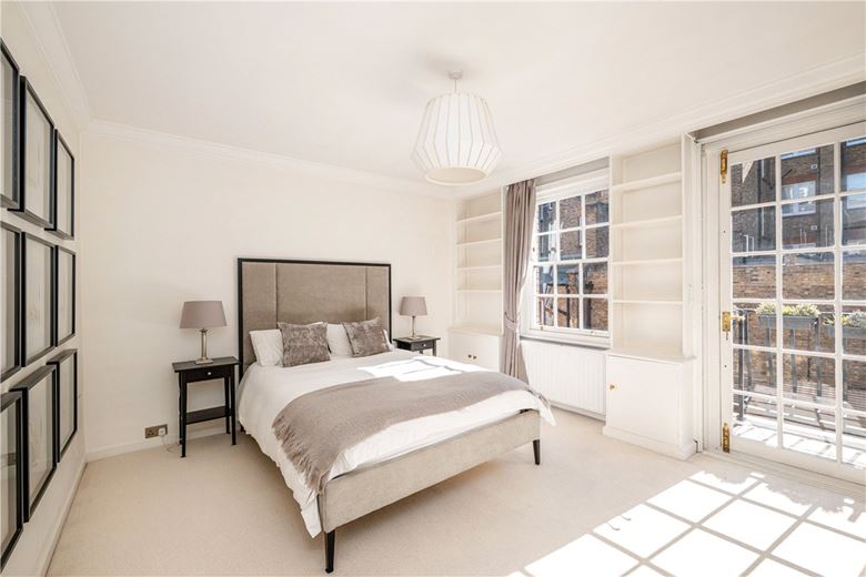 2 bedroom flat, Reeves Mews, Mayfair W1K - Available