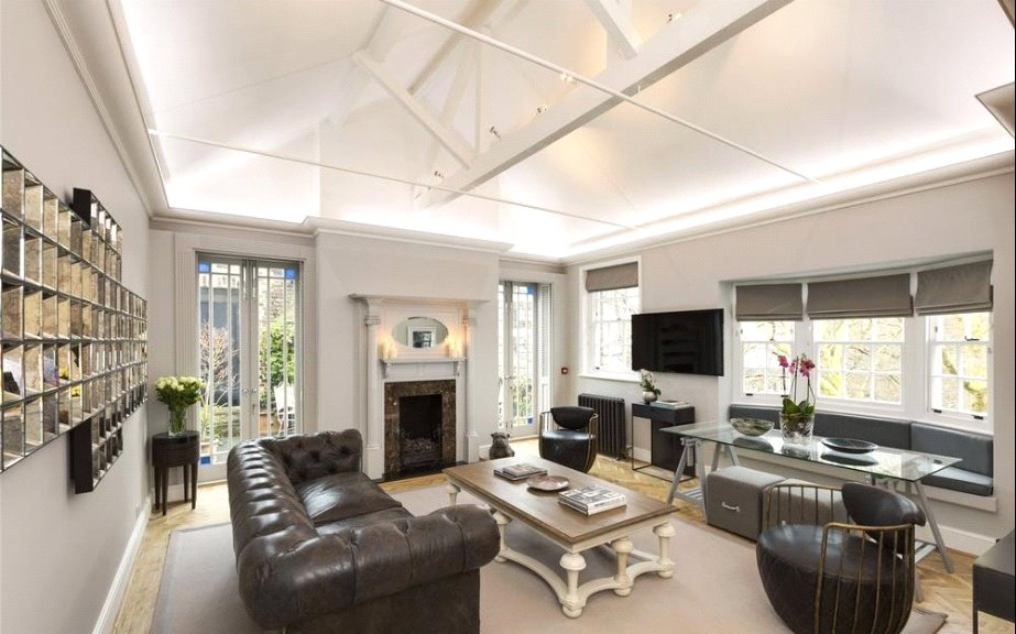 4 bedroom flat, North Audley Street, London W1K - Available