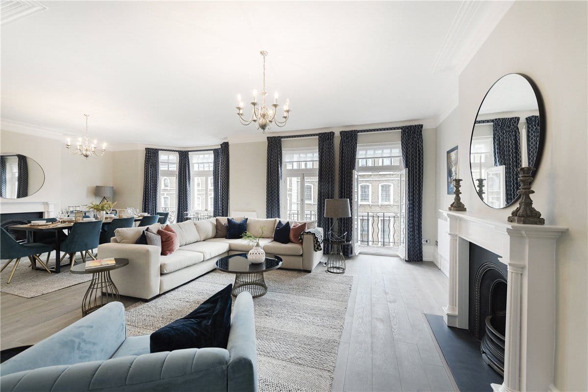 3 bedroom flat, St Georges Court, Gloucester Road SW7 - Available
