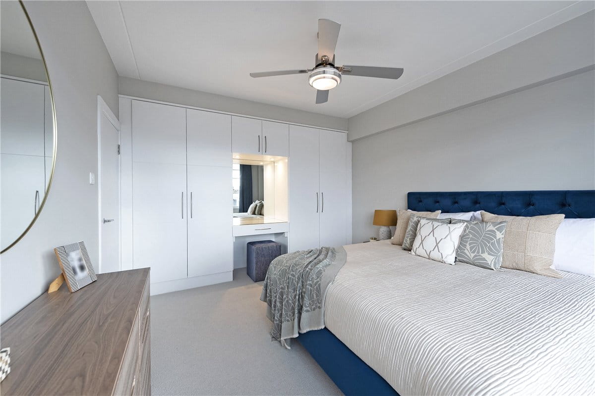 1 bedroom flat, Sloane Street, London SW1X - Available