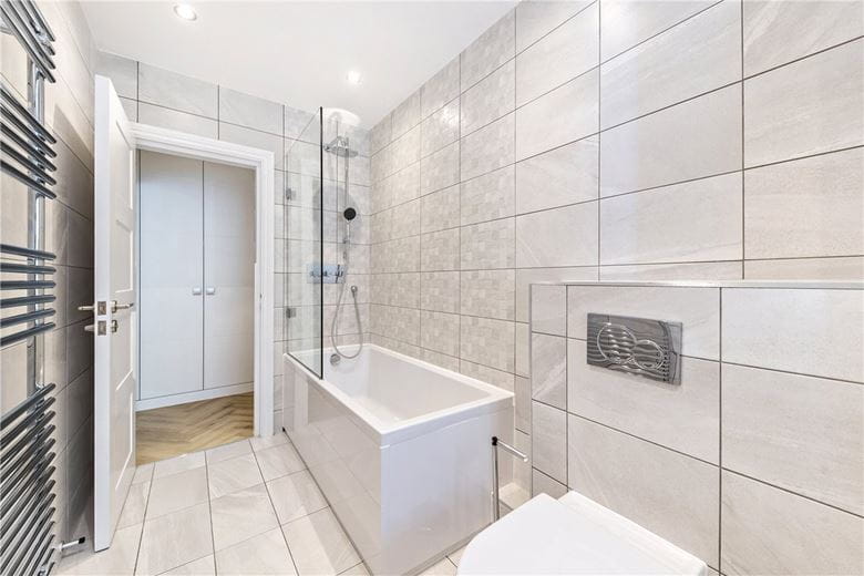 1 bedroom , Richmond Court, 200 Sloane Street SW1X - Available