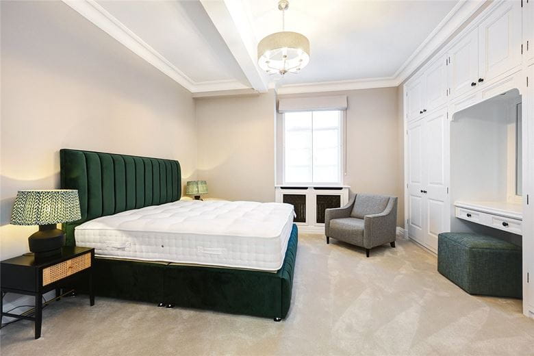 3 bedroom flat, Grosvenor Square, Mayfair W1K - Available