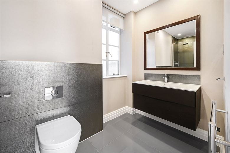 3 bedroom flat, Grosvenor Square, Mayfair W1K - Available