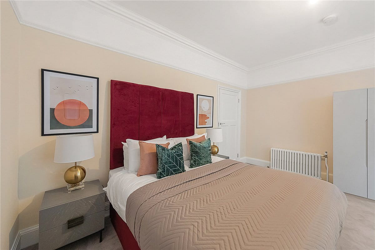 1 bedroom flat, Bury Street, St James's SW1Y