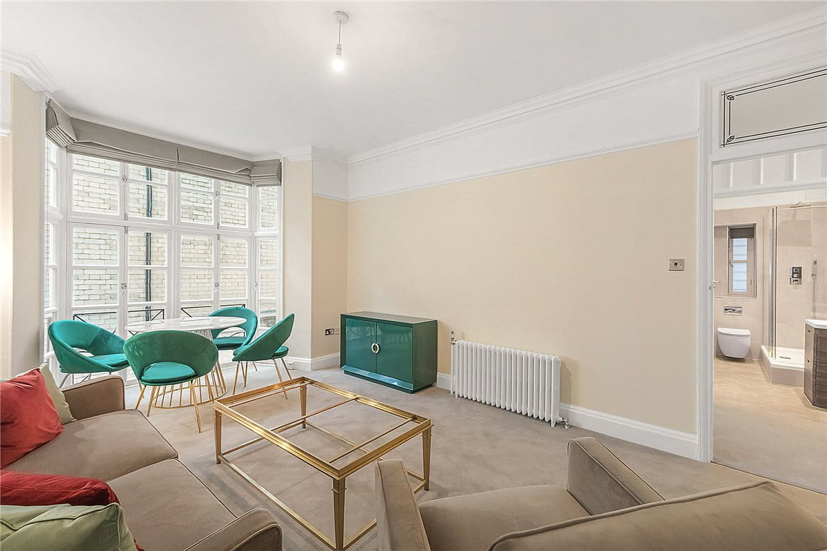 1 bedroom flat, Bury Street, St James's SW1Y
