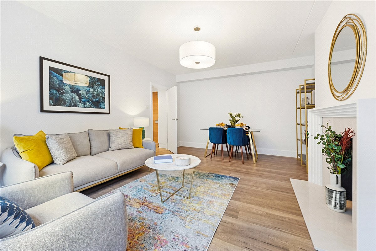 1 bedroom flat, Richmond Court, 200 Sloane Street SW1X - Available