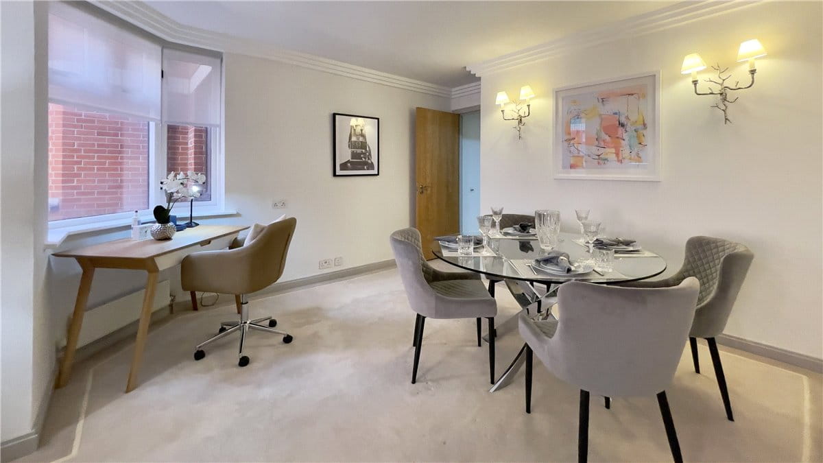 2 bedroom flat, Bourdon Street, Mayfair W1K - Available