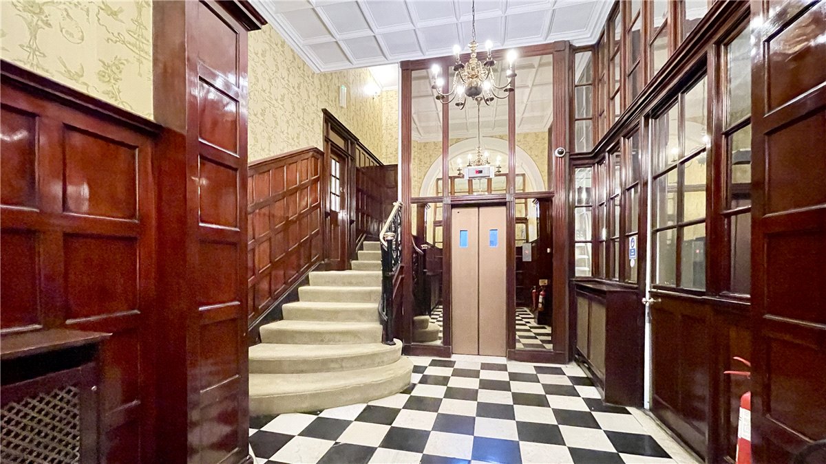 1 bedroom flat, Bury Street, St James's SW1Y
