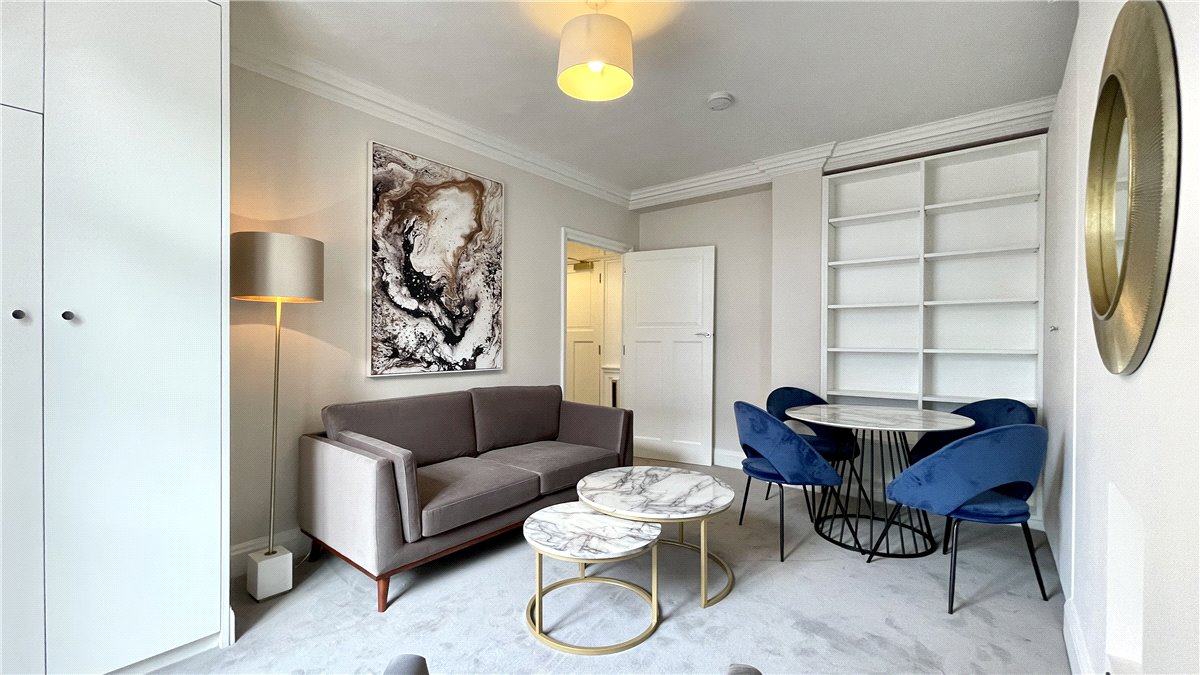 1 bedroom flat, Bury Street, St James's SW1Y