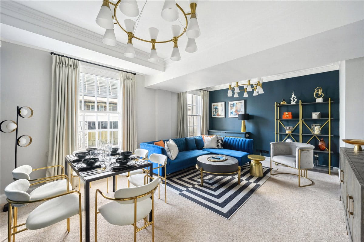 2 bedroom flat, Park Street, Mayfair W1K - Available