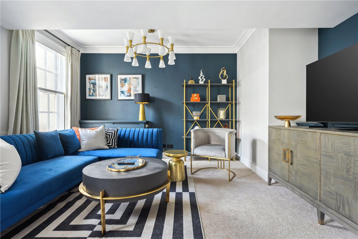 2 bedroom flat, Park Street, Mayfair W1K - Available