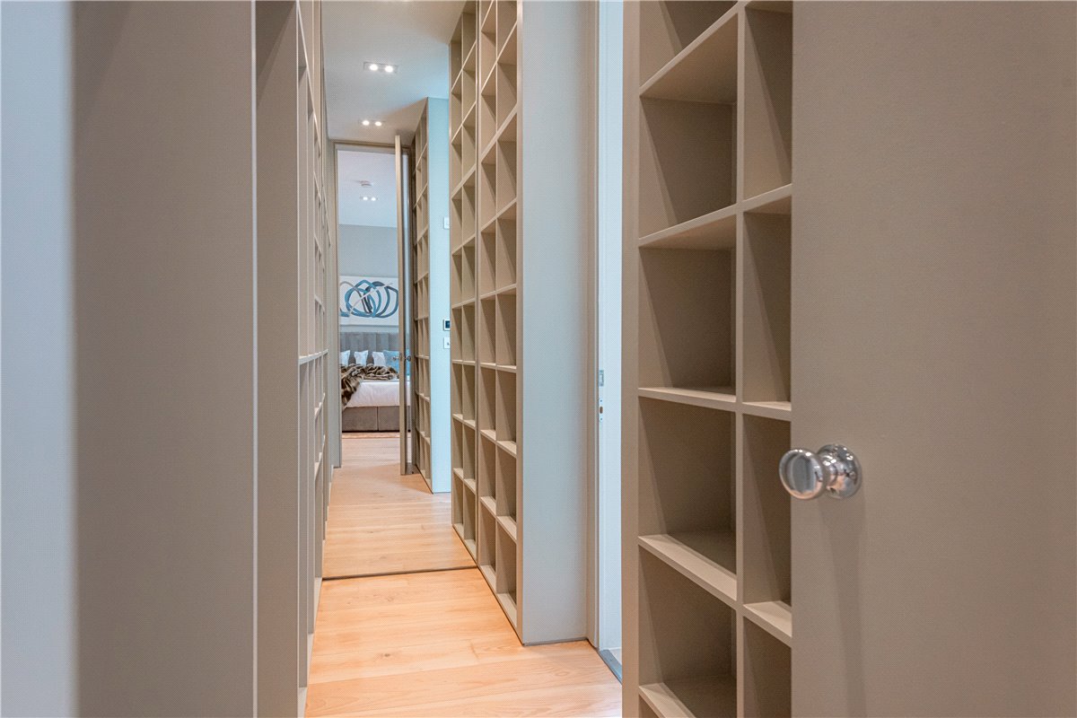 2 bedroom flat, South Audley Street, Mayfair W1K - Available
