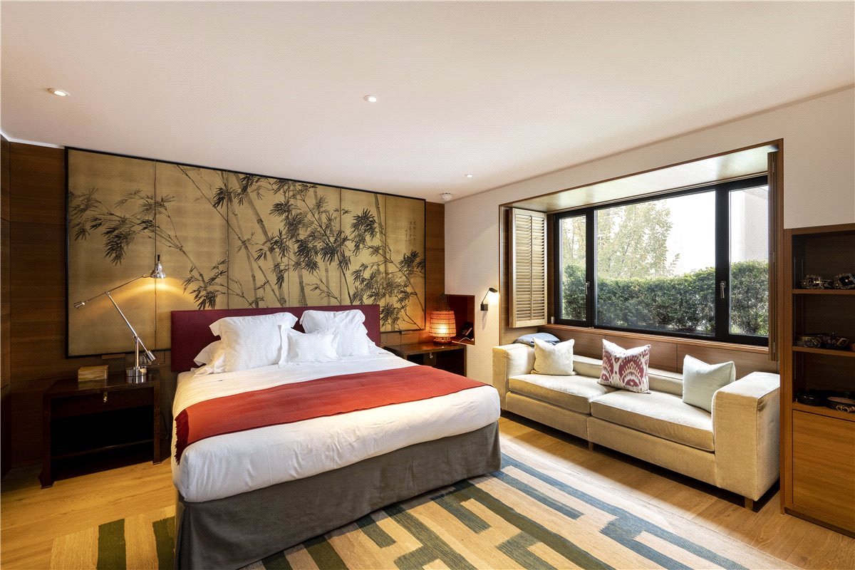 6 bedroom flat, Eaton Place, Belgravia SW1X - Available