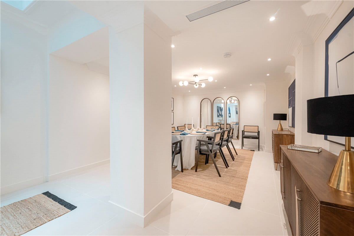 5 bedroom house, Catherine Place, Westminster SW1E - Available