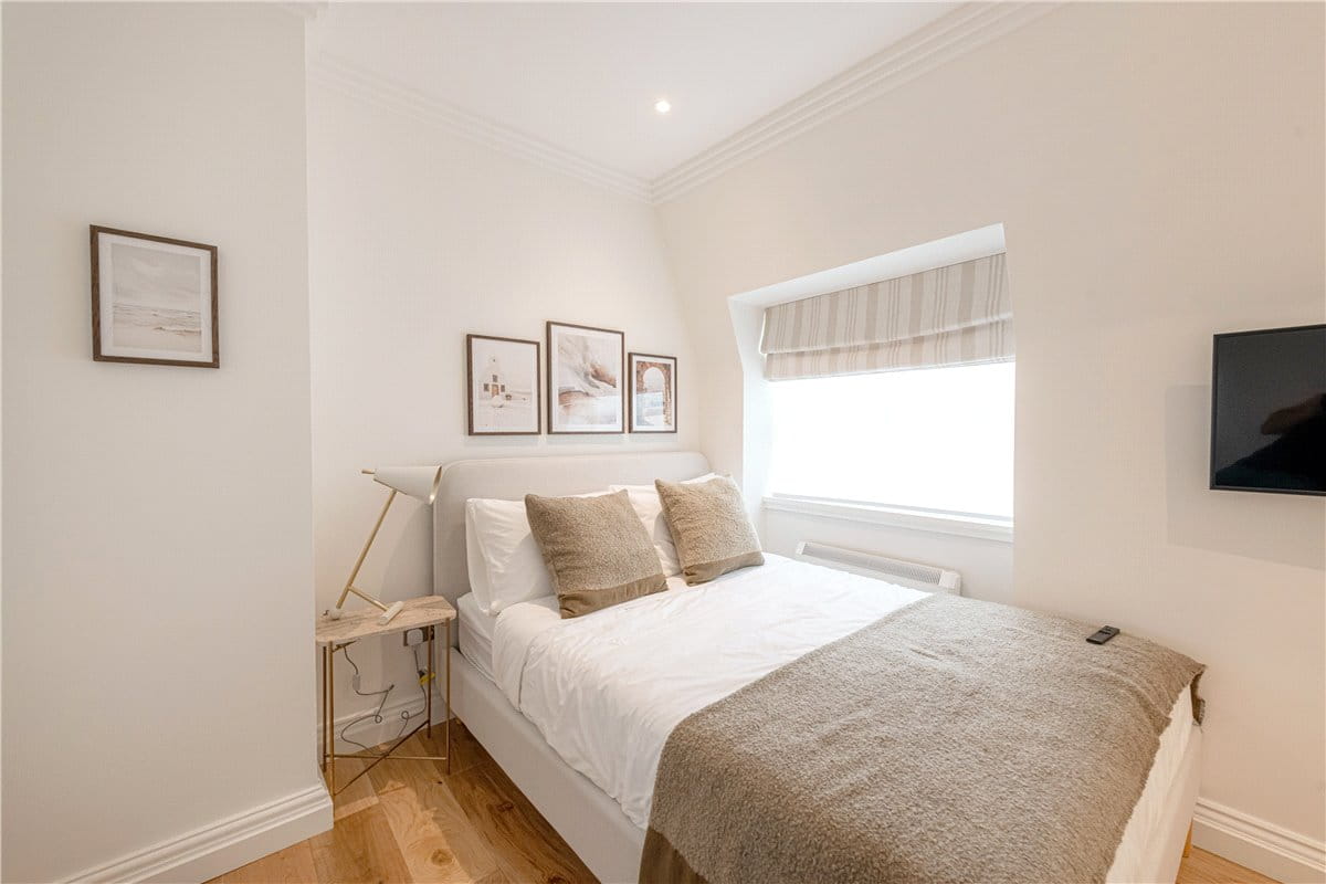 5 bedroom house, Catherine Place, Westminster SW1E - Available
