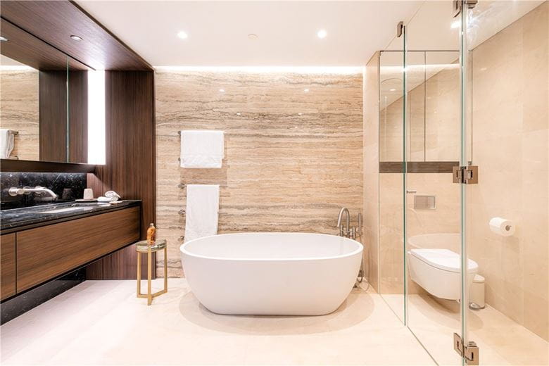 3 bedroom flat, Cork Street, Mayfair W1S - Under Offer