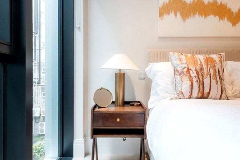 3 bedroom flat, Cork Street, Mayfair W1S - Under Offer