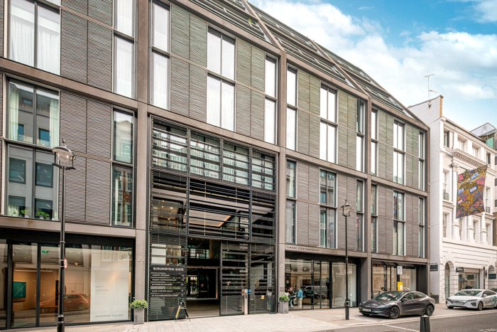 3 bedroom flat, Cork Street, Mayfair W1S - Under Offer