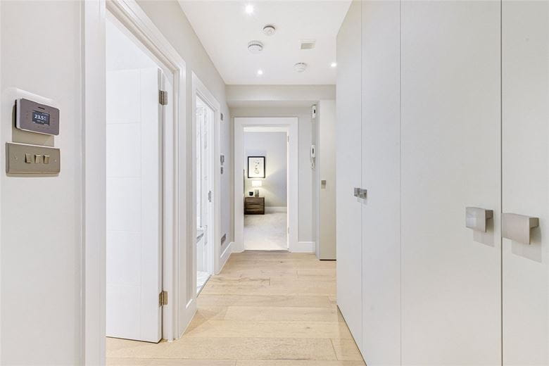 1 bedroom , Richmond Court, 200 Sloane Street SW1X - Let Agreed