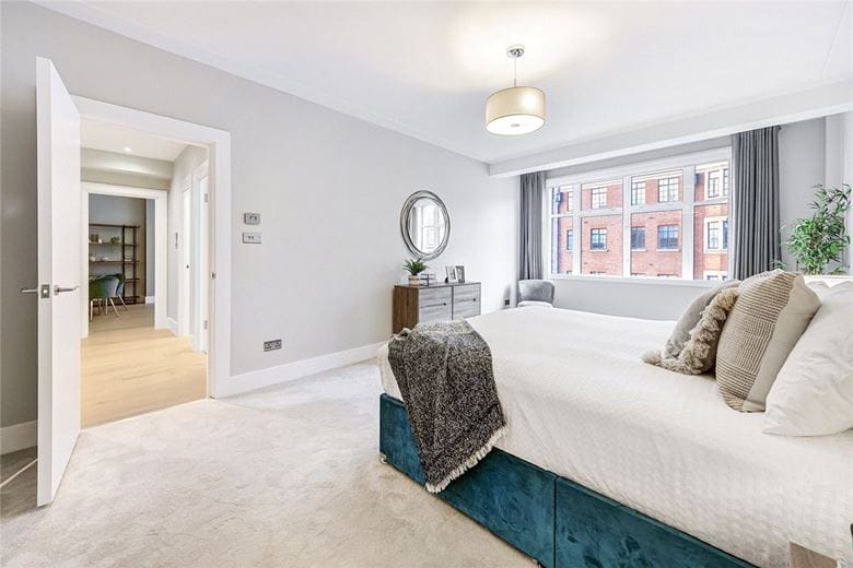 1 bedroom , Richmond Court, 200 Sloane Street SW1X - Let Agreed