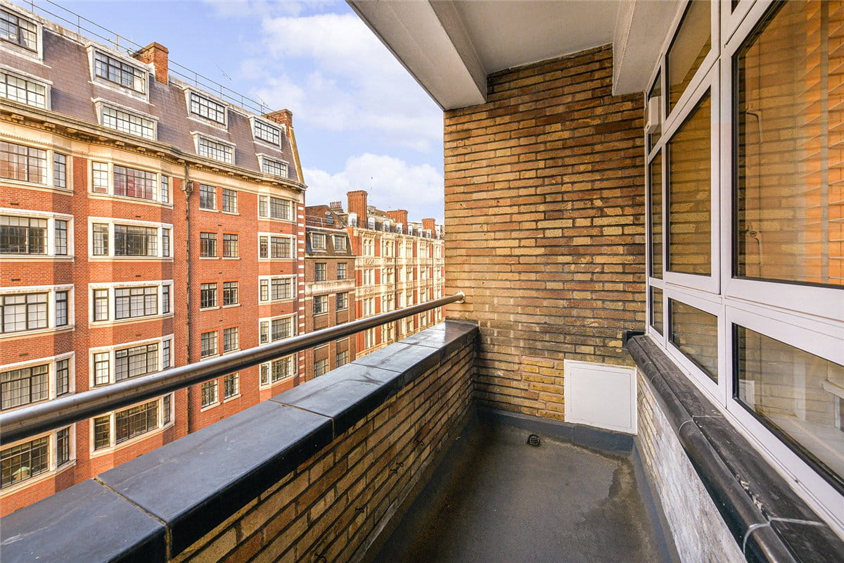 1 bedroom , Richmond Court, 200 Sloane Street SW1X - Let Agreed