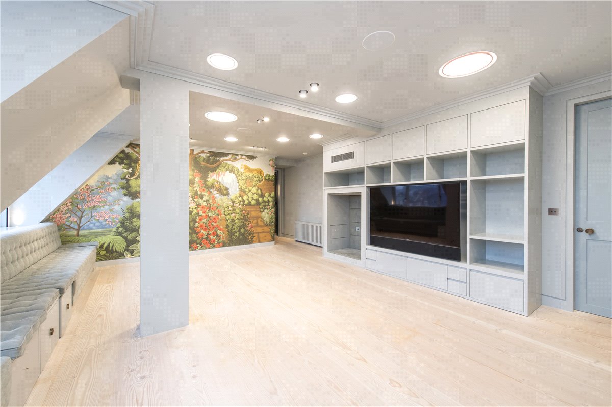 6 bedroom flat, Park Lane, Mayfair W1K - Available