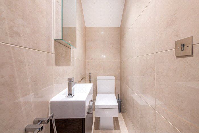 2 bedroom flat, Ebury Street, Belgravia SW1W - Available