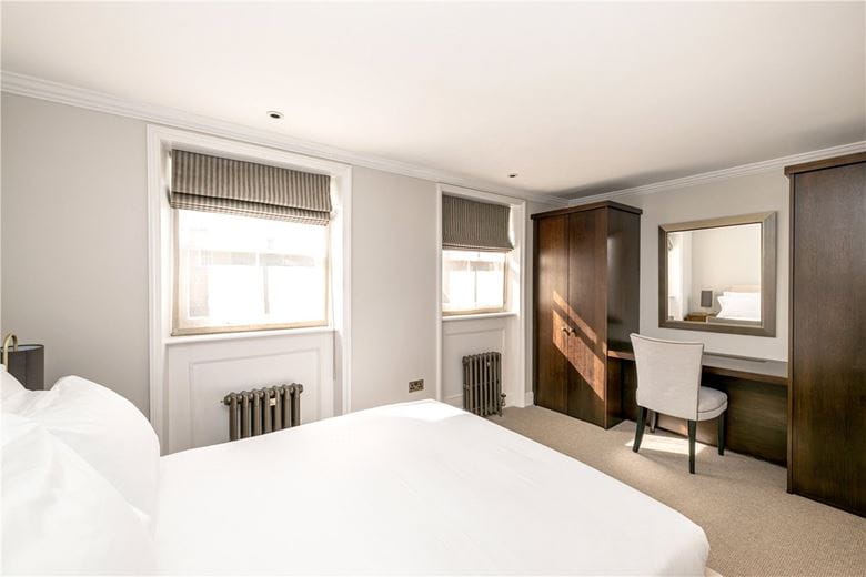 6 bedroom house, Chesterfield Hill, Mayfair W1J - Available