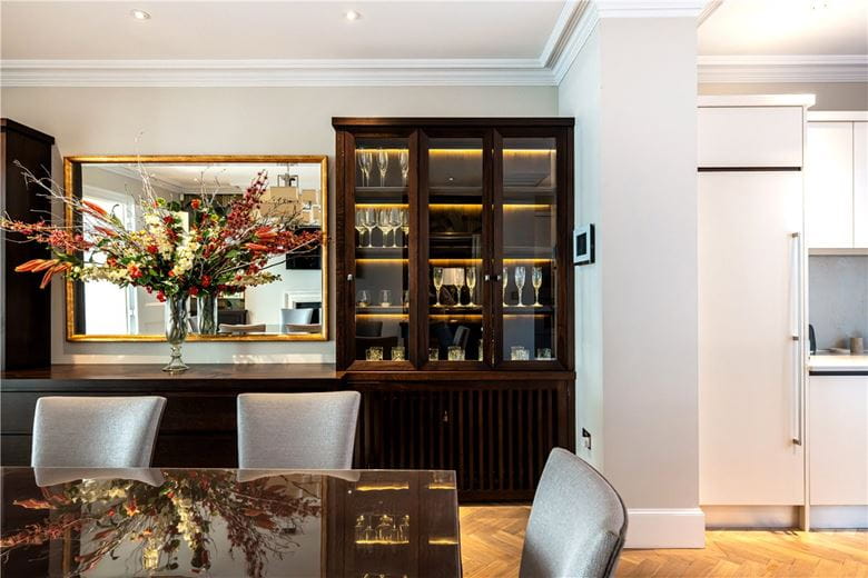 6 bedroom house, Chesterfield Hill, Mayfair W1J - Available