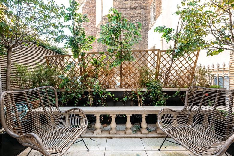 6 bedroom house, Chesterfield Hill, Mayfair W1J - Available