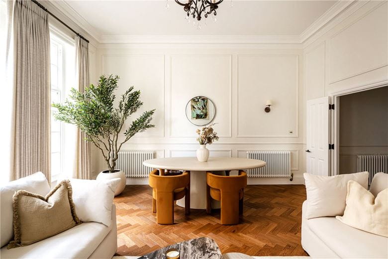 1 bedroom flat, Upper Brook Street, Mayfair W1K - Available