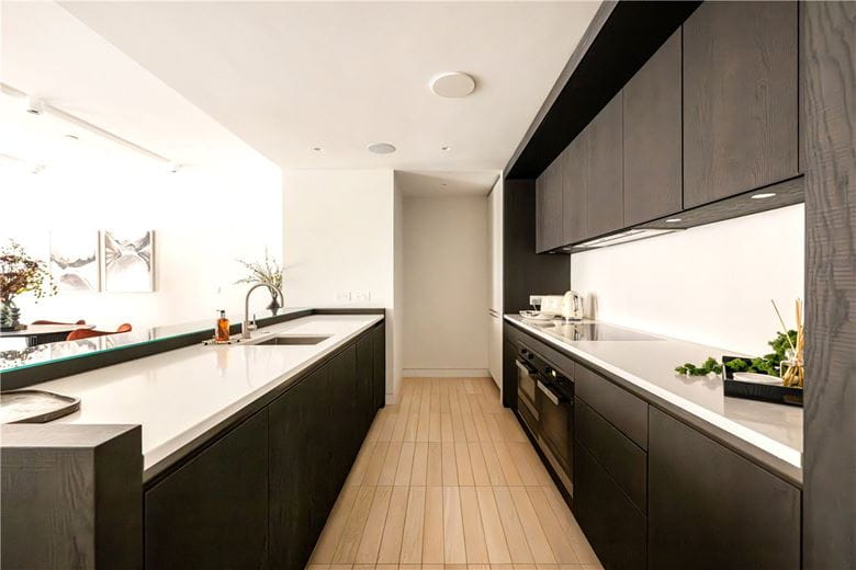 2 bedroom flat, Cork Street, Mayfair W1S - Available