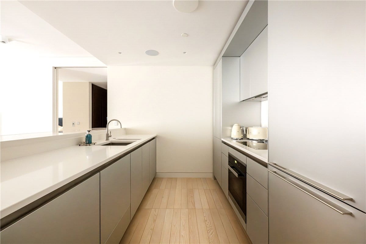 2 bedroom flat, Cork Street, Mayfair W1S - Available