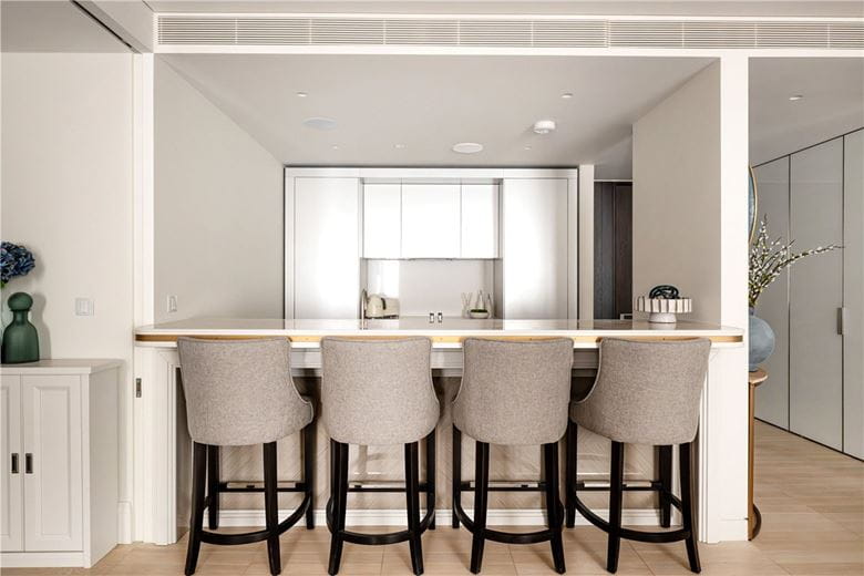 2 bedroom flat, Cork Street, Mayfair W1S - Available