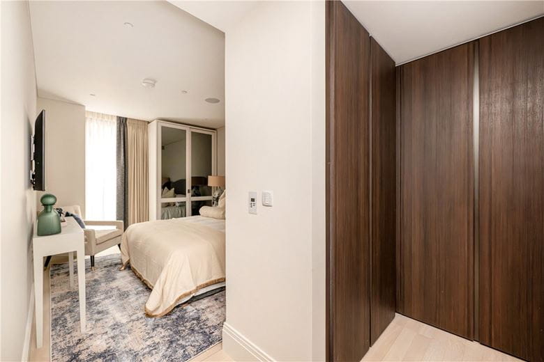 2 bedroom flat, Cork Street, Mayfair W1S - Available