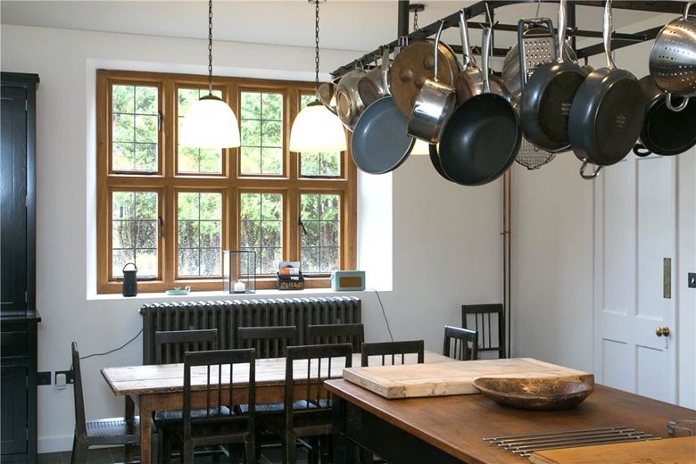 11 bedroom house, Talsarnau, Gwynedd LL47 - Available