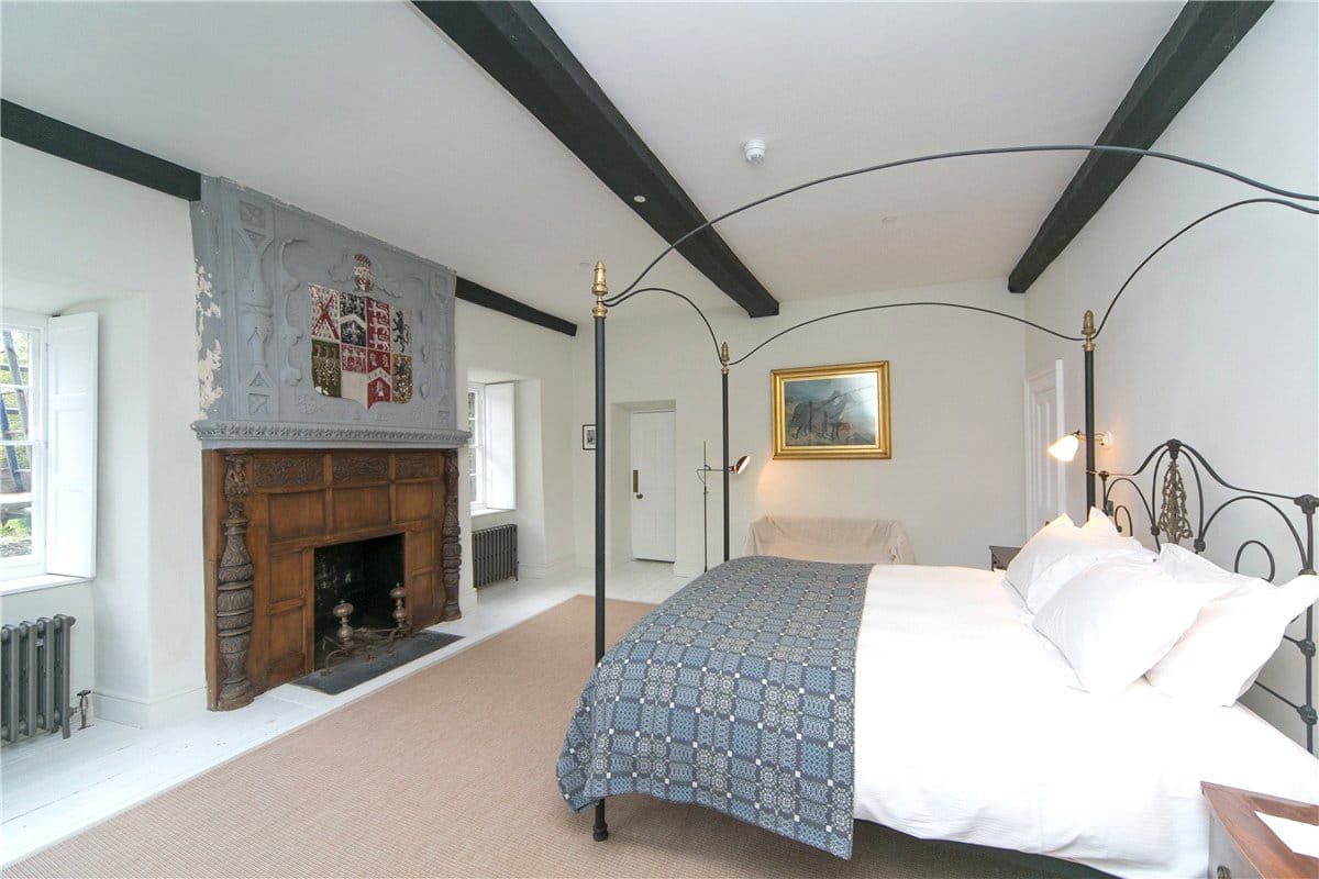 11 bedroom house, Talsarnau, Gwynedd LL47 - Available