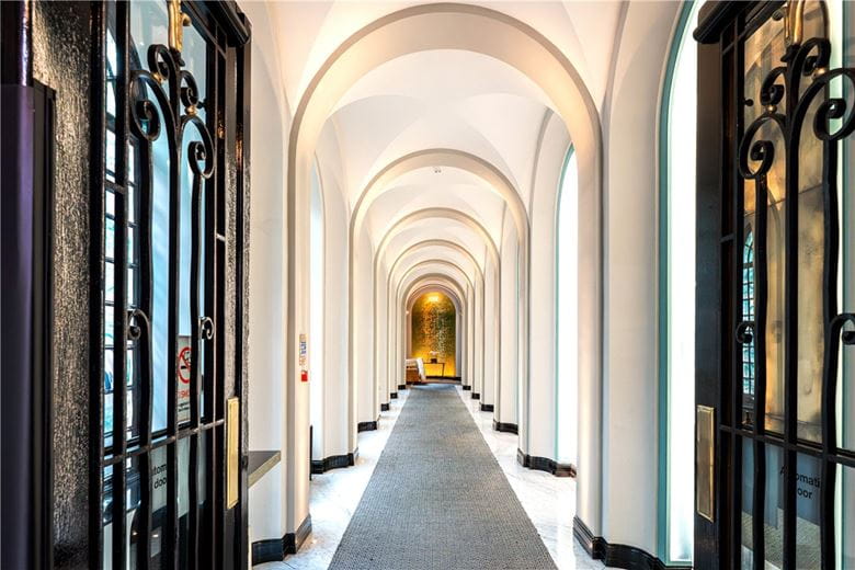 4 bedroom flat, North Row, Mayfair W1K - Available